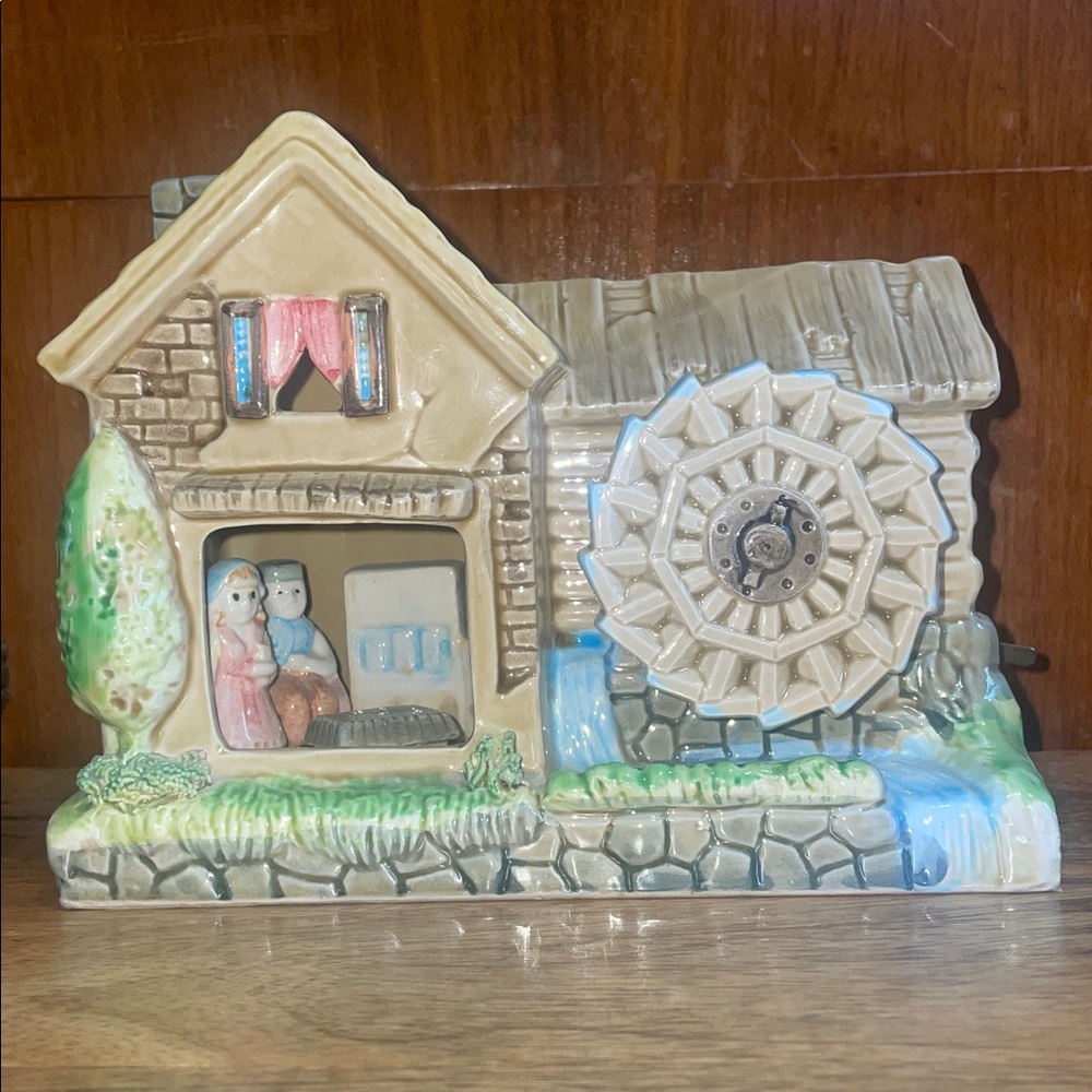 🤎Vintage Ceramic Watermill Music Box